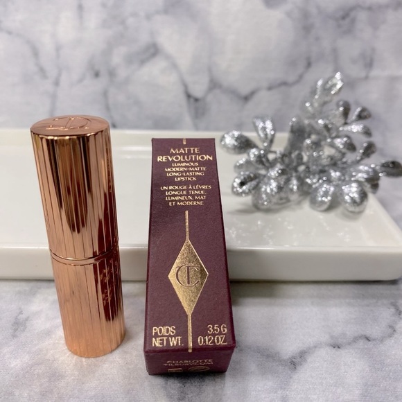 Charlotte Tilbury Matte Revolution Luminous Long-Lasting Lipstick - Walk of Sham - Picture 5 of 10